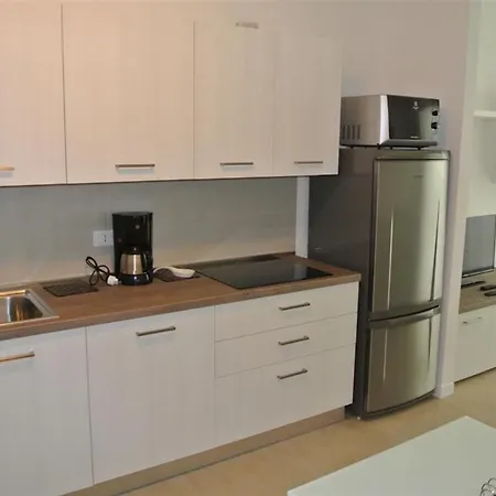 Apartment Comfy 200m From The Sea *